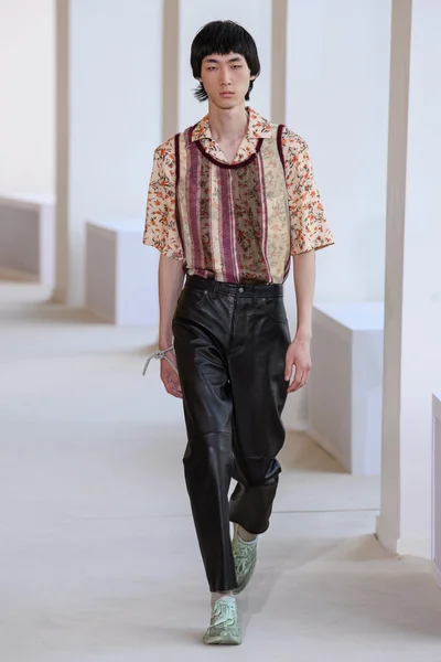 Look 26
